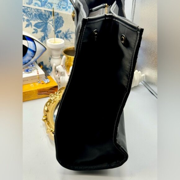 🆕 KURT GEIGER LONDON 🧿 NWOT L Recycled Drench Shopper Tote Bag, Black & Gold - Picture 10 of 16